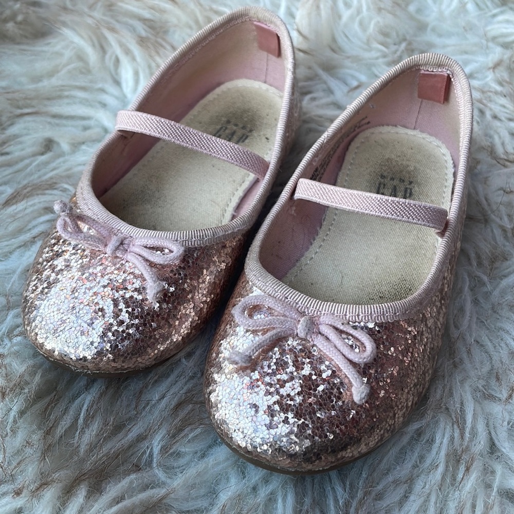Gap kids sparkly shoes size 7